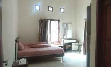 Rumah Mewah dekat Kampus harga Murah