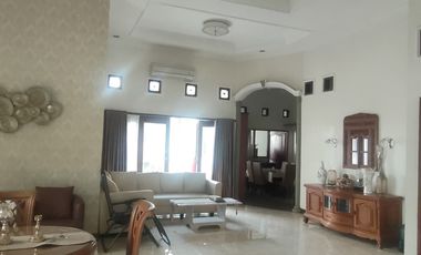 Rumah Mewah dekat Kampus harga Murah