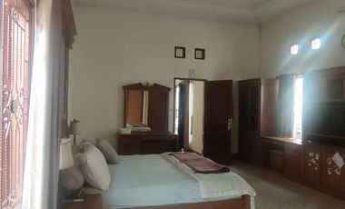 Rumah Mewah dekat Kampus harga Murah