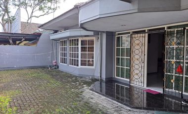 Rumah Full Furnished Lokasi Stategis Dekat Mirota Kampus Godean