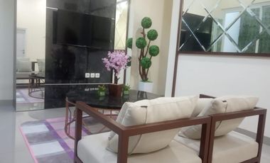 RUMAH 2 LANTAI SIAP HUNI  FASILITAS SMART HOME DAN CCTV FULL FURNISH