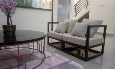 RUMAH 2 LANTAI SIAP HUNI  FASILITAS SMART HOME DAN CCTV FULL FURNISH
