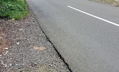 Rumah Siap Huni, Pinggir Jalan Kabupaten, Lt 241, Wanayasa, Purwakarta.