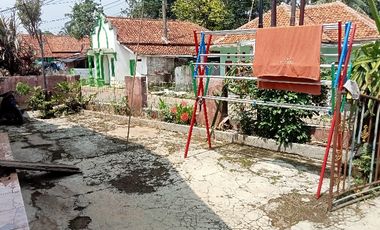 Rumah Siap Huni, Lt. 260 m, Lokasi strategis, Bojong, Pwk.
