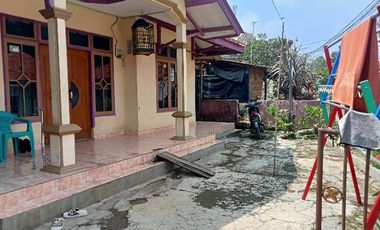 Rumah Siap Huni, Lt. 260 m, Lokasi strategis, Bojong, Pwk.