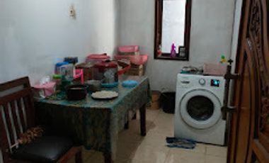 0744 - Dijual Rumah 2 Lantai 271m SHM di Buduran Sidoarjo