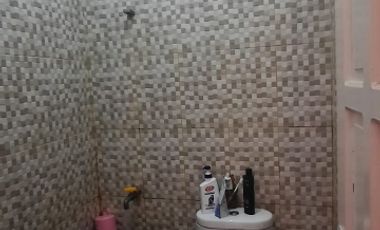 DIJUAL RUMAH  TENGAH KOTA BERNUANSA MINIMALIS LOKASI DALAM PERUMAHAN