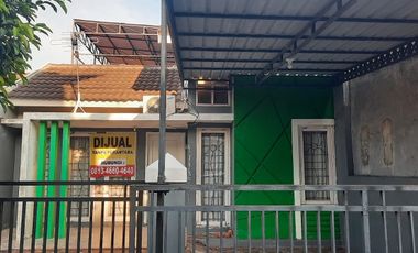 DIJUAL RUMAH  TENGAH KOTA BERNUANSA MINIMALIS LOKASI DALAM PERUMAHAN
