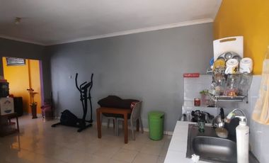 DIJUAL RUMAH  TENGAH KOTA BERNUANSA MINIMALIS LOKASI DALAM PERUMAHAN