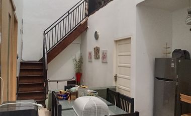 DIJUAL RUMAH FULLFURNISH TENGAH KOTA BERNUANSA MINIMALIS