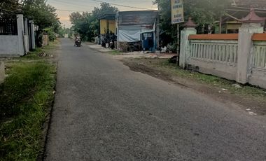 Rumah murah prambon row jalan lebar padat penduduk