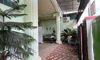 Rumah Tinggal 3 Lantai Lokasi Strategis dekat dengan Kawasan Bisnis