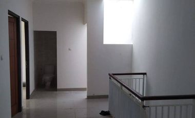 Rumah mewah gaya bali dekat 2 pintu tol dan LRT cibubur
