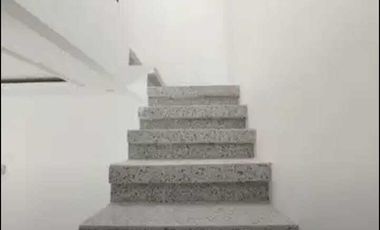 Rumah dijual Bandung 2 lantai type 70/99 3KT 3KM  Antapani Bandung