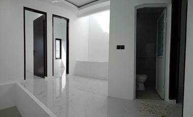 Rumah dijual Bandung 2 lantai type 70/99 3KT 3KM  Antapani Bandung