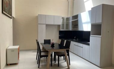 Disewakan Cepat Rumah Minimalis 2 Lt Pakuwon City Semi Furnish