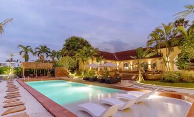 Kedunggu calling 5 bedrooms villa for sale