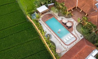 Kedunggu calling 5 bedrooms villa for sale