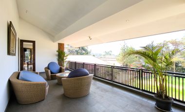 Villa Bagus Di Jl Bumi Asih Lembang Bandung