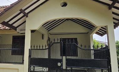 Dijual Rumah Di Sukmajaya Depok Siap Huni Bangunan Hook Strategis