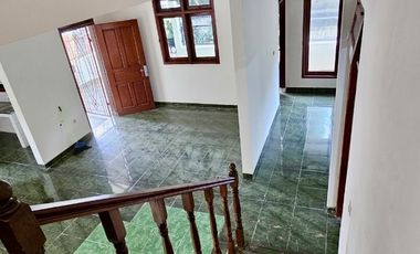 Dijual Rumah Di Sukmajaya Depok Siap Huni Bangunan Hook Strategis