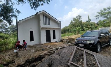 Townhouse Eksklusif 10 Unit Dalam Cluster One Gate Sistem Di Plesungan