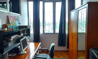 DIJUAL RUMAH ASRI KOKOH KONSEP SEMI BELANDA DI SETIABUDI BANDUNG UTARA