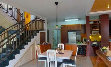 DIJUAL RUMAH ASRI KOKOH KONSEP SEMI BELANDA DI SETIABUDI BANDUNG UTARA