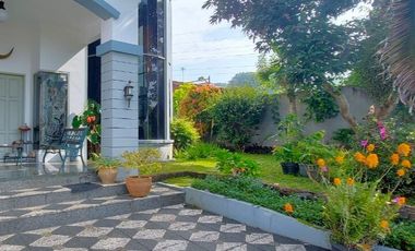 DIJUAL RUMAH ASRI KOKOH KONSEP SEMI BELANDA DI SETIABUDI BANDUNG UTARA