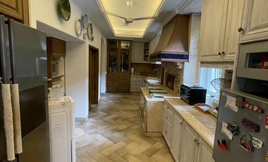 Desewakan Rumah Bagus Kebayoran  Baru Jakarta Selatan (Selong Area)