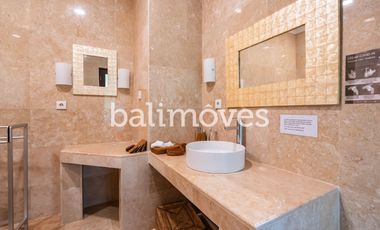 Dijual Hak Milik Villa Luas 6 Kamar Tidur Di Tegalalang