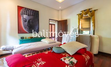 Dijual Hak Milik Villa Luas 6 Kamar Tidur Di Tegalalang