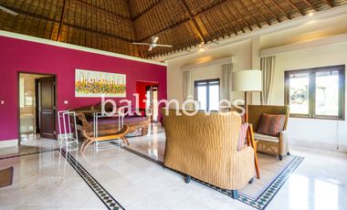 Dijual Hak Milik Villa Luas 6 Kamar Tidur Di Tegalalang