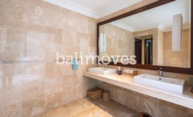 Dijual Hak Milik Villa Luas 6 Kamar Tidur Di Tegalalang