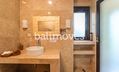 Dijual Hak Milik Villa Luas 6 Kamar Tidur Di Tegalalang