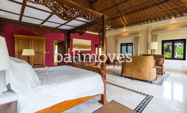 Dijual Hak Milik Villa Luas 6 Kamar Tidur Di Tegalalang