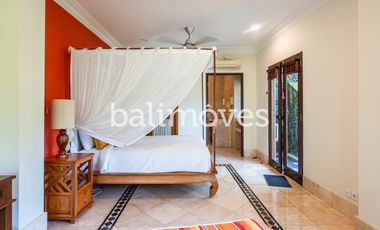 Dijual Hak Milik Villa Luas 6 Kamar Tidur Di Tegalalang