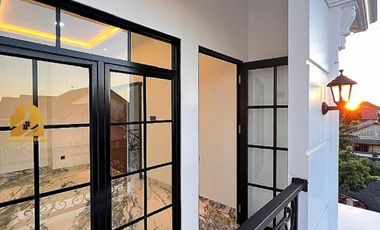 Rumah Cluster Elite Bebas Banjir Nempel Jakarta Selatan