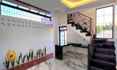 Rumah Cluster Elite Bebas Banjir Nempel Jakarta Selatan