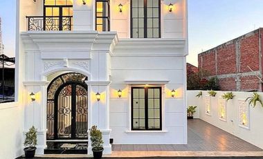 Rumah Cluster Elite Bebas Banjir Nempel Jakarta Selatan