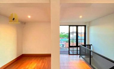 Rumah Cluster Elite Bebas Banjir Nempel Jakarta Selatan