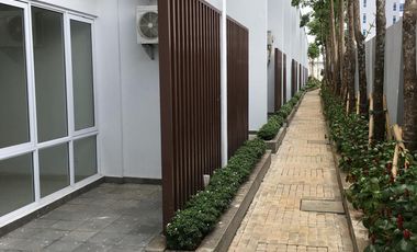 Disewakan Murah Puri Mansion Apt Siap Huni Type Town House Uk.142m2