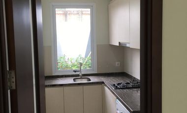 Disewakan Murah Puri Mansion Apt Siap Huni Type Town House Uk.142m2
