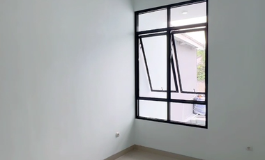 Cluster rumah lokasi hadap jalan raya Setu cipayung. jakarta timur