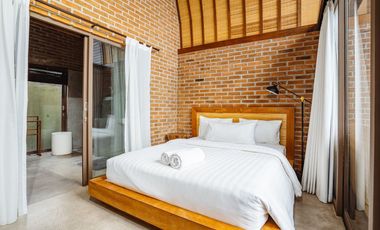 4 Bedrooms Villa padang tawang for sale