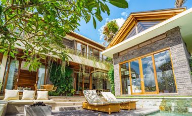 4 Bedrooms Villa padang tawang for sale