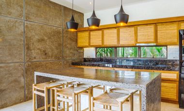 4 Bedrooms Villa padang tawang for sale