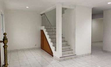 Diisewakan Rumah 2 Lantai Siap Huni di Daan Mogot Baru