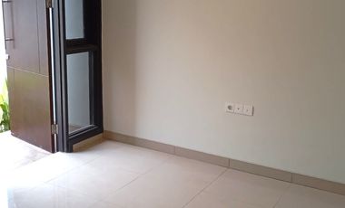 Rumah 2lt 5x11 55m type 2KT Cluster Regia SCG Summarecon Crown Gading