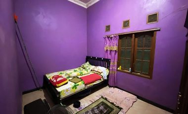 rumah lahan luas 245 m2 di depan kolam renang kopassus Kartasura